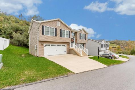 255 Woodbury Drive Fairmont WV 26554