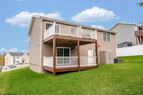 255 Woodbury Drive Fairmont WV 26554