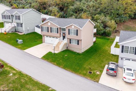 255 Woodbury Drive Fairmont WV 26554