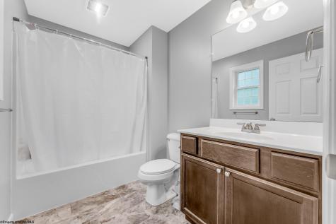 255 Woodbury Drive Fairmont WV 26554