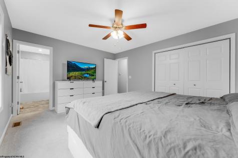 255 Woodbury Drive Fairmont WV 26554