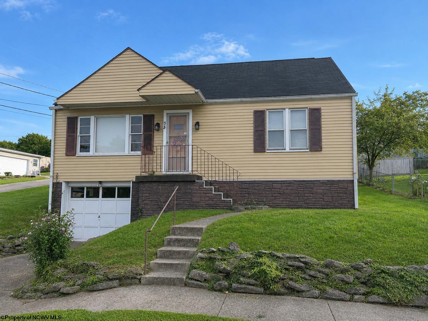 210 Poolside Drive Mannington WV 26582