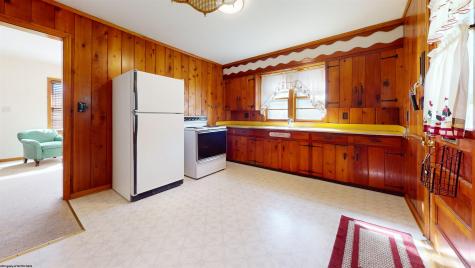 210 Poolside Drive Mannington WV 26582