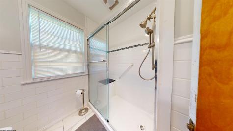 210 Poolside Drive Mannington WV 26582