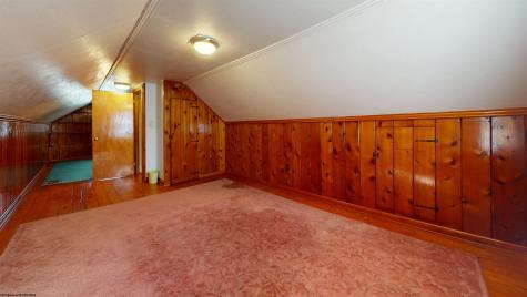 210 Poolside Drive Mannington WV 26582