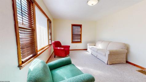 210 Poolside Drive Mannington WV 26582