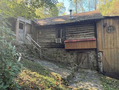 872 Cove Lick Road Weston WV 26452