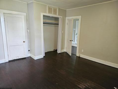1307 Robin Lane Fairmont WV 26554