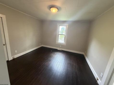 1307 Robin Lane Fairmont WV 26554