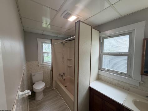 1307 Robin Lane Fairmont WV 26554