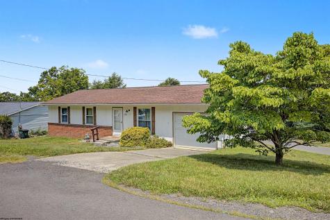 159 Estate Drive Morgantown WV 26508