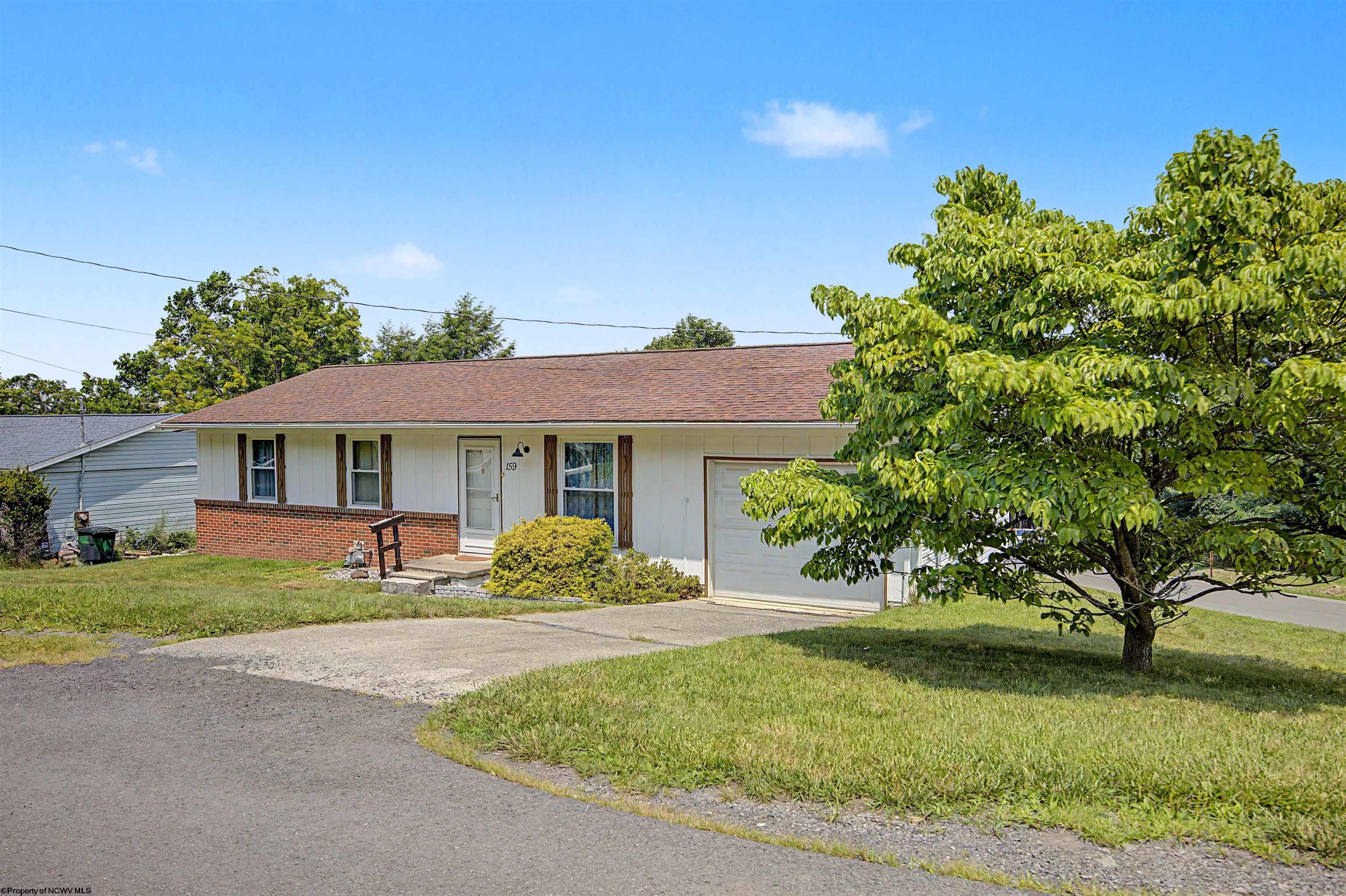 159 Estate Drive Morgantown WV 26508