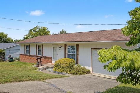 159 Estate Drive Morgantown WV 26508