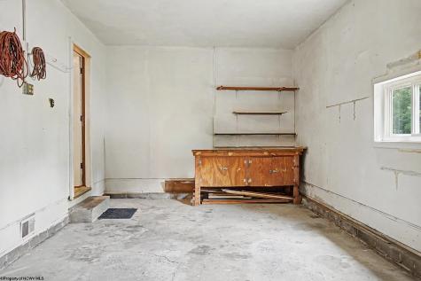 159 Estate Drive Morgantown WV 26508
