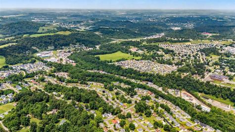 159 Estate Drive Morgantown WV 26508