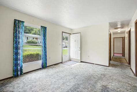 159 Estate Drive Morgantown WV 26508
