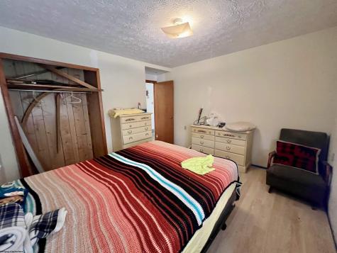 7935 Servia Elmira Road Duck WV 25063