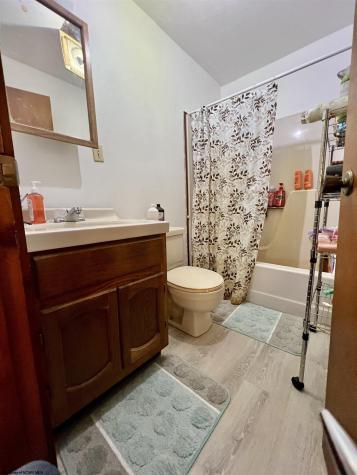 7935 Servia Elmira Road Duck WV 25063