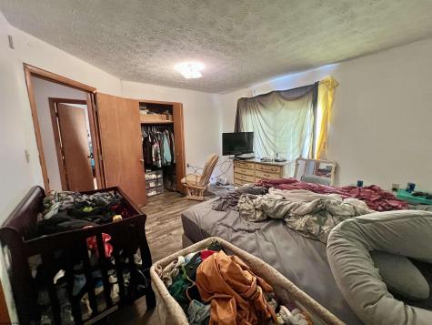 7935 Servia Elmira Road Duck WV 25063