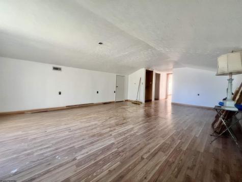 7935 Servia Elmira Road Duck WV 25063