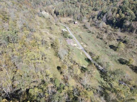 7935 Servia Elmira Road Duck WV 25063