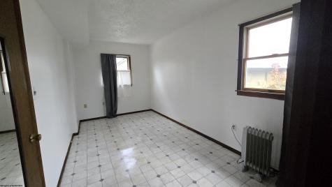 7419 Union Road Philippi WV 26416-8126