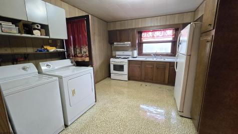 7419 Union Road Philippi WV 26416-8126