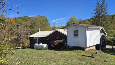 7419 Union Road Philippi WV 26416-8126
