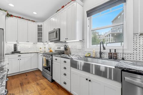 130 Sadie Lane Morgantown WV 26508