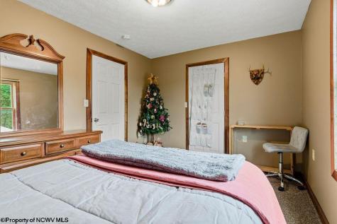163 Sunburst Drive Clarksburg WV 26301