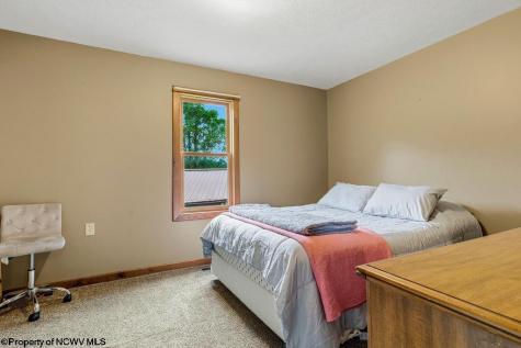 163 Sunburst Drive Clarksburg WV 26301