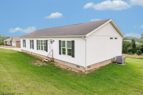 57 Arielle Way Morgantown WV 26508