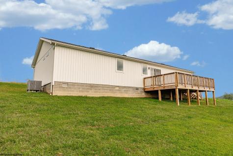 57 Arielle Way Morgantown WV 26508