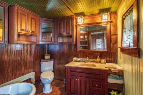 352 Kent Avenue Davis WV 26260
