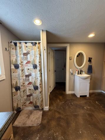 105 Evans Drive Elkins WV 26241