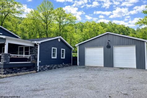 4243 Independence Road Independence WV 26374