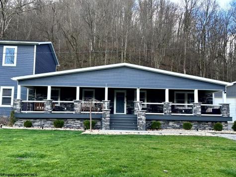 4243 Independence Road Independence WV 26374