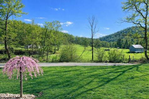 4243 Independence Road Independence WV 26374