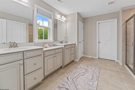 53 Windermere Lane Morgantown WV 26508