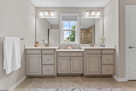 53 Windermere Lane Morgantown WV 26508