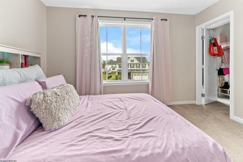 53 Windermere Lane Morgantown WV 26508