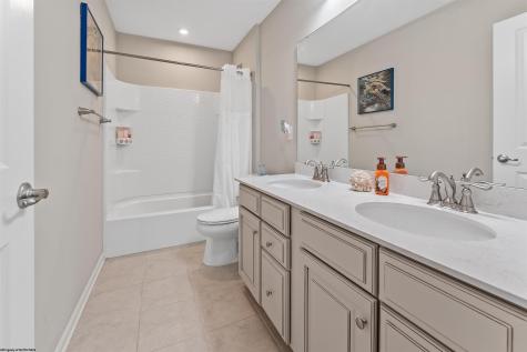 53 Windermere Lane Morgantown WV 26508