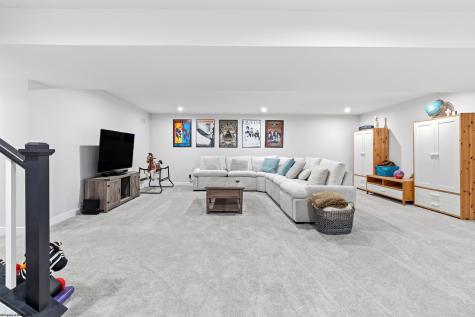 211 Norwood Court Morgantown WV 26508