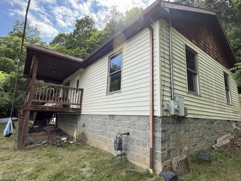 22 Forinash Drive Huttonsville WV 26273