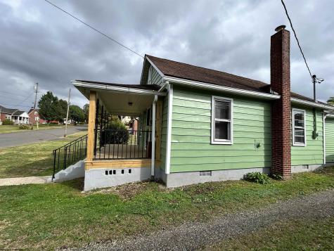106 Orchard Street Elkins WV 26241