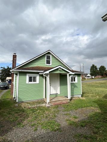 106 Orchard Street Elkins WV 26241