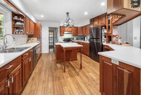 775 Breezy Knoll Drive Buckhannon WV 26201