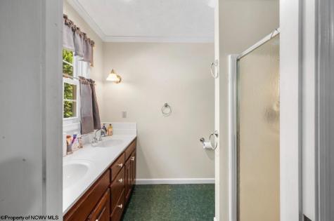 775 Breezy Knoll Drive Buckhannon WV 26201