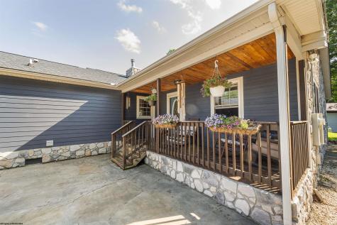 775 Breezy Knoll Drive Buckhannon WV 26201