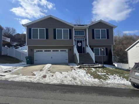 231 Woodbury Drive Fairmont WV 26554